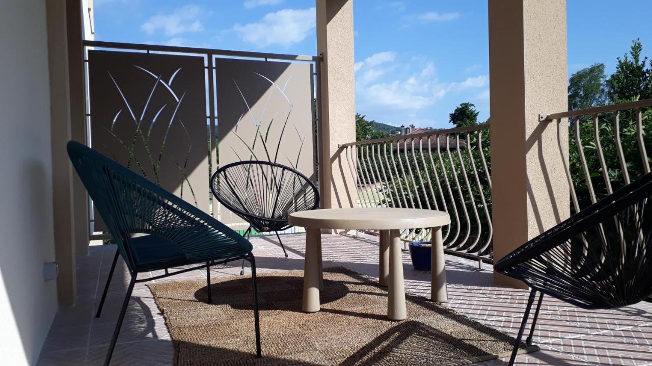 1er étage Climatisé Entier 90m2 Appartement *